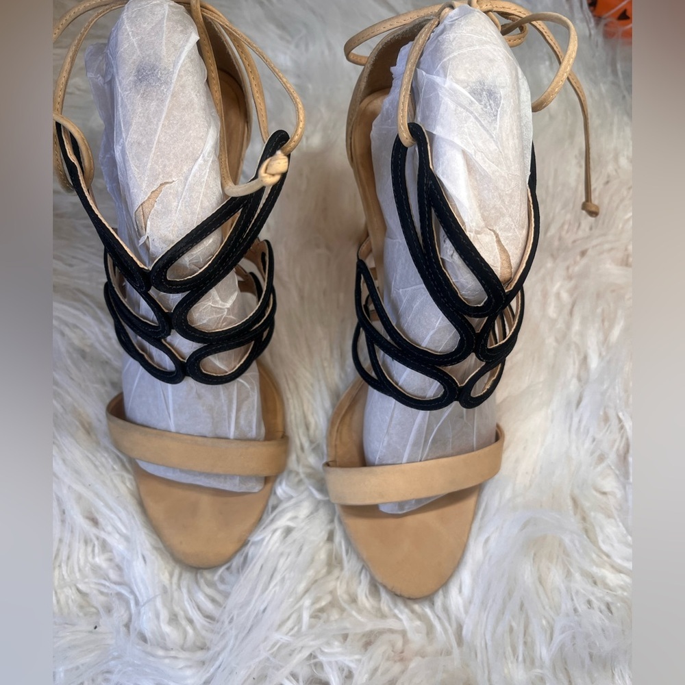 Vicenza Elegant Beige and Black Strappy Heels - Picture 2 of 6